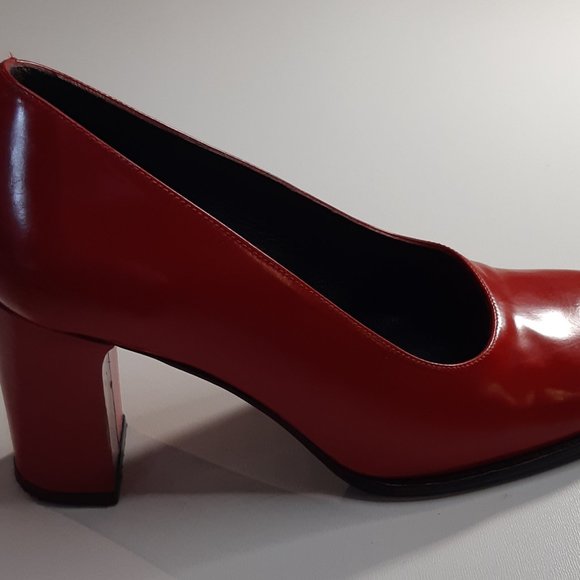 Browns red shoes - Picture 2 of 4